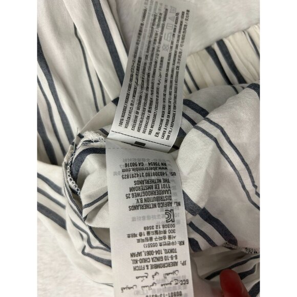 Abercrombie & Fitch Women's XS Long Sleeve Tie Front Button Up Shirt Women's - Picture 8 of 9